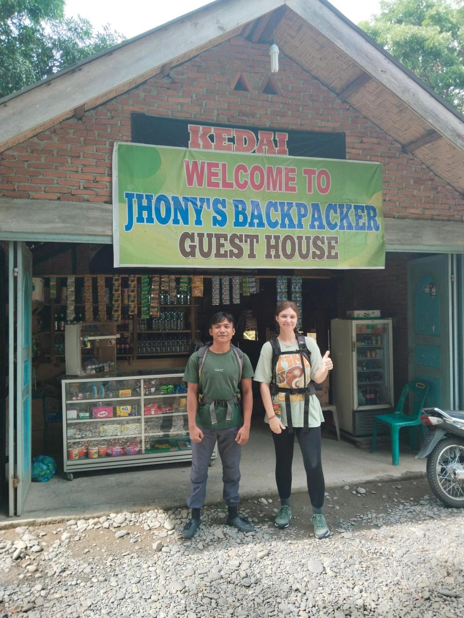 Jhony'S Backpacker-Guest House Only Stay Here Book Treking With Us Bukit Lawang Extérieur photo